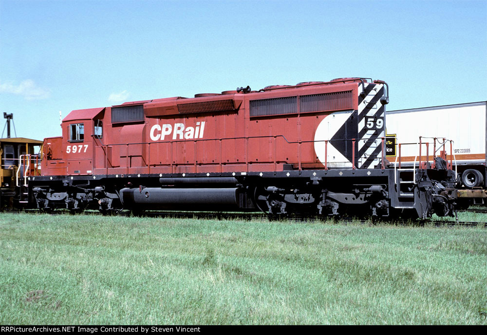 CP Rail SD40-2 #5977